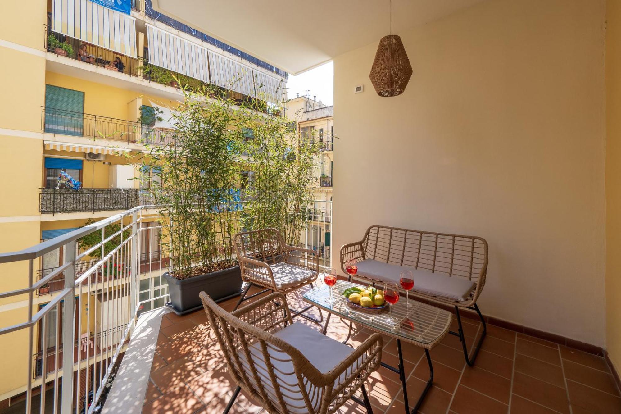 Surya House - Elegant Apartment In Sorrento Exterior photo