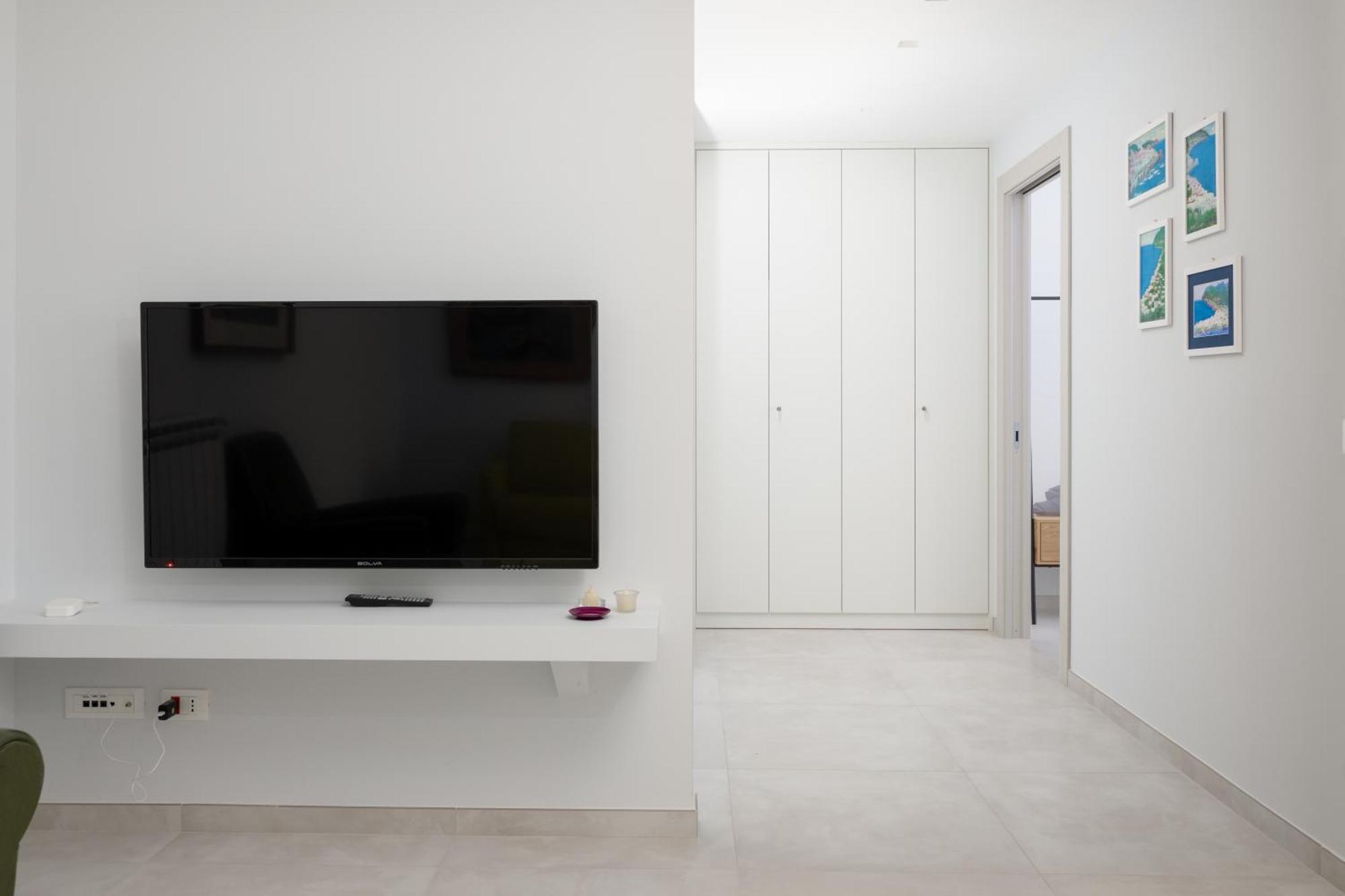 Surya House - Elegant Apartment In Sorrento Exterior photo
